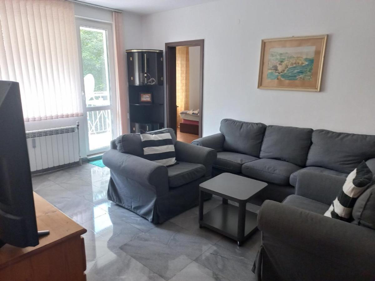 Beautiful Location Apartment Sofia Exterior photo